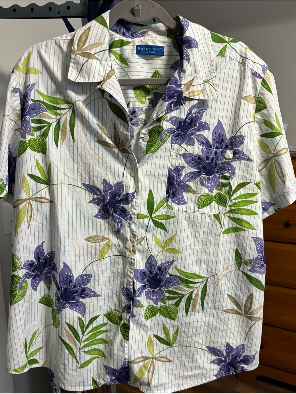 Karen Scott White Short-Sleeve Floral Button-Down Shirt - Purple & Green